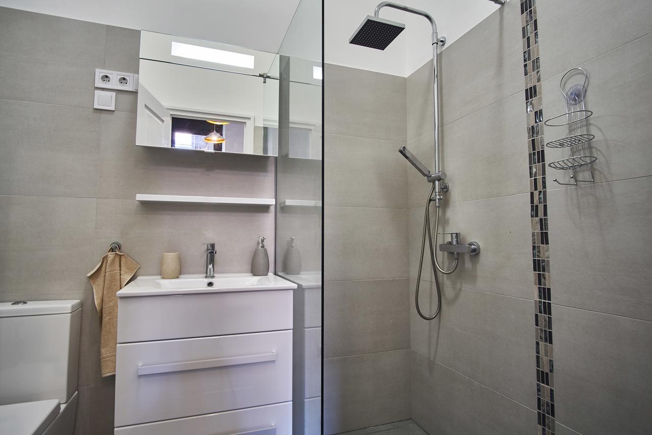 Design Apartment In The City Center With Ac Budapeszt Zewnętrze zdjęcie