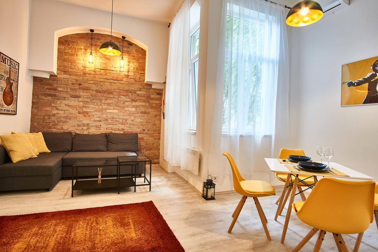 Design Apartment In The City Center With Ac Budapeszt Zewnętrze zdjęcie
